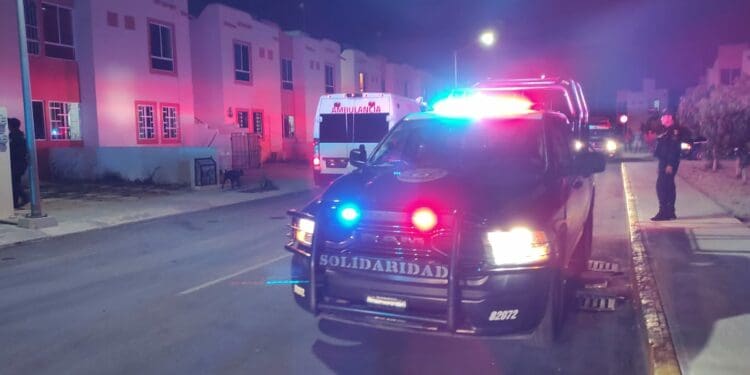 Hombre es rociado con gasolina y abandonado con las manos esposadas en Playa del Carmen