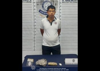 Persecución en El Pedregal termina con hombre detenido en posesión de marihuana