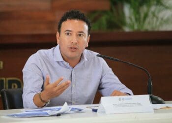 Exhorta gobierno municipal a regularizar comercios en Villas del Sol