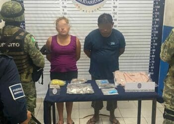 Los detienen mientras intercambiaban droga en la Colosio de Playa del Carmen