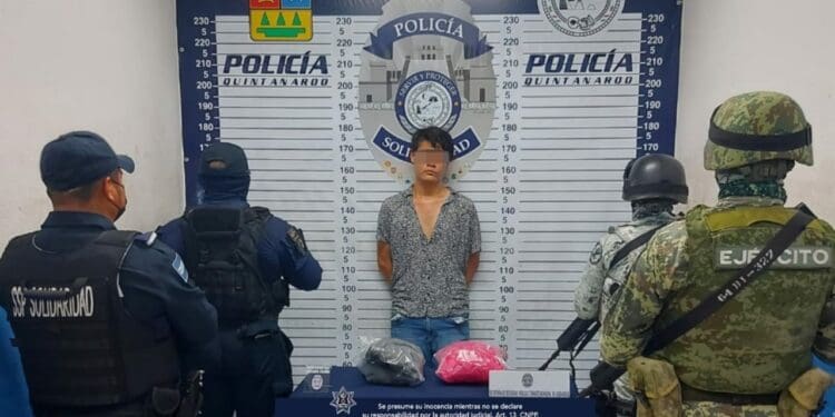 Lo detienen por ir atascado de marihuana en Villas del Sol