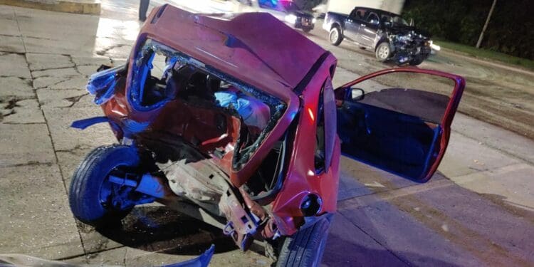 Aparatoso accidente vehicular deja un muerto en el Bulevar Playa del Carmen
