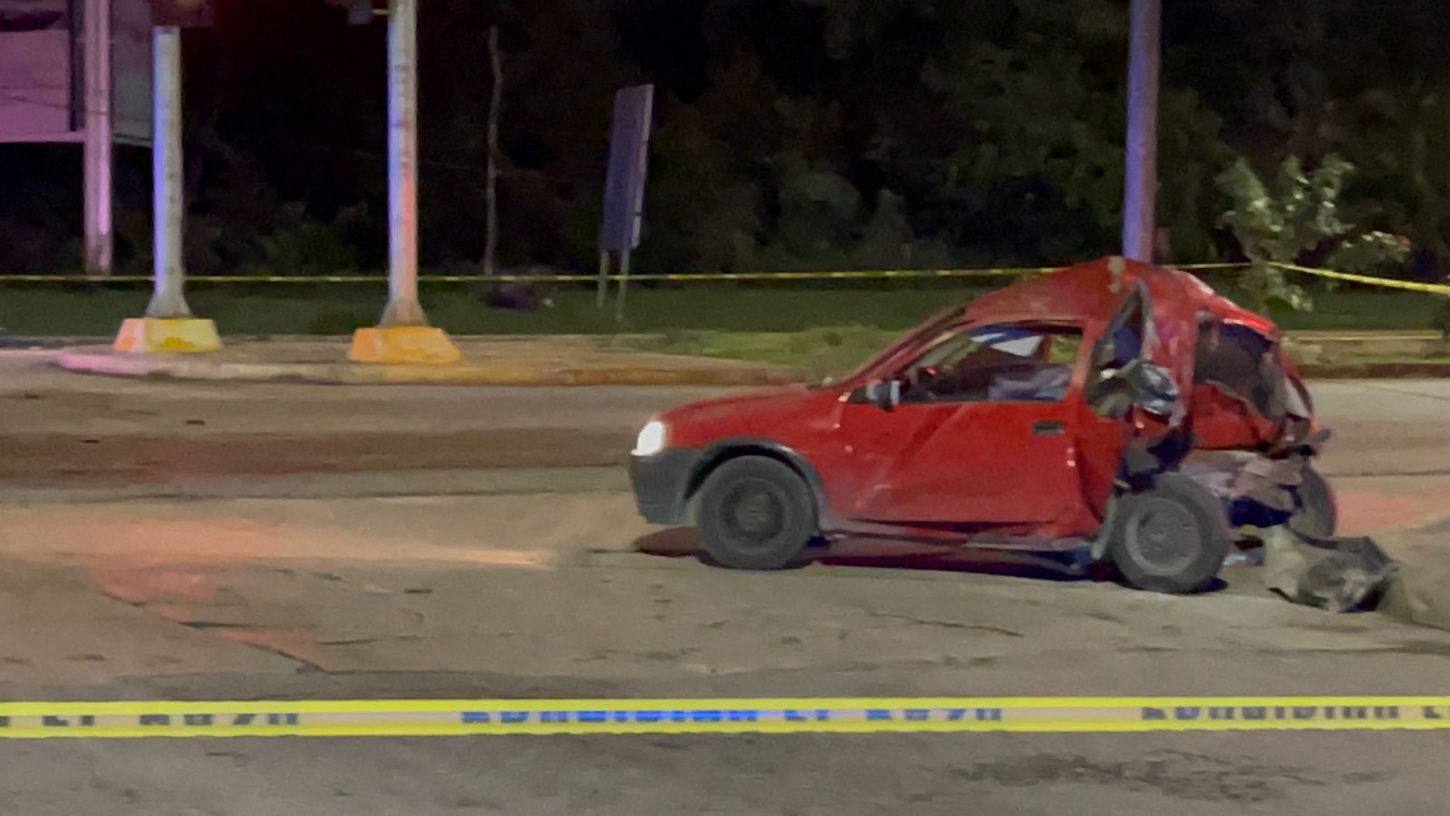 Aparatoso accidente vehicular deja un muerto en el Bulevar Playa del Carmen