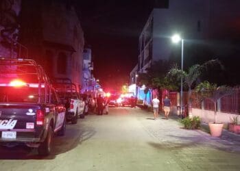 Balean a dos hombres en bar de la Quinta Avenida