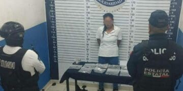 Detienen a una mesera que guardaba droga en el baño de un restaurante de Playa del Carmen