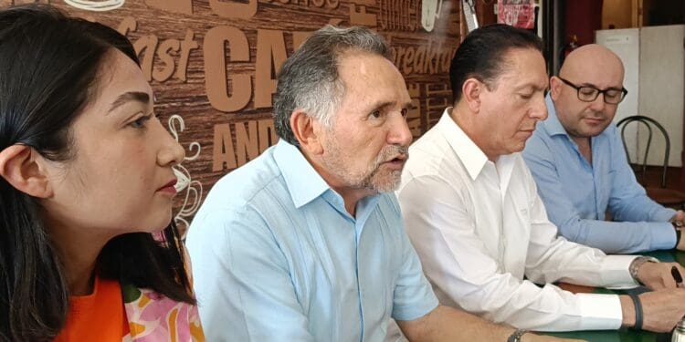 Dr. Pech ya es de la bancada de Movimiento Ciudadano en el Senado