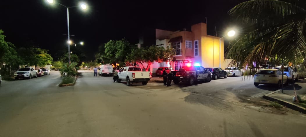 Hallan a joven ahorcado al interior de su domicilio en el fraccionamiento Cataluña de Playa del Carmen