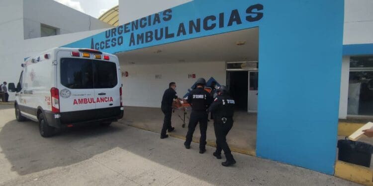 Hombre intenta fugarse con droga, pero sufre choque diabético