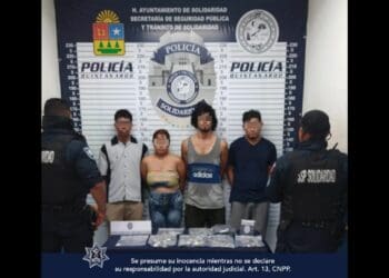 Policías detienen a cuatro por exceso de velocidad y les encuentran droga