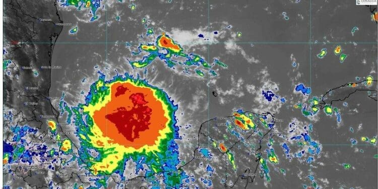 Surge posible ciclón tropical en el Golfo de México
