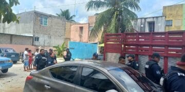 Vecinos frustran un intento de desalojo en Playa del Carmen