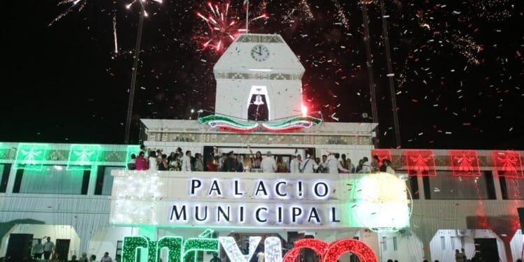 Con fervor cívico, en Solidaridad se conmemora el Grito de Independencia 