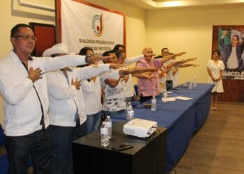 Organizan simpatizantes de Ebrard un Comité Estatal
