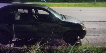 Motociclista queda grave tras chocar en Playa del Carmen