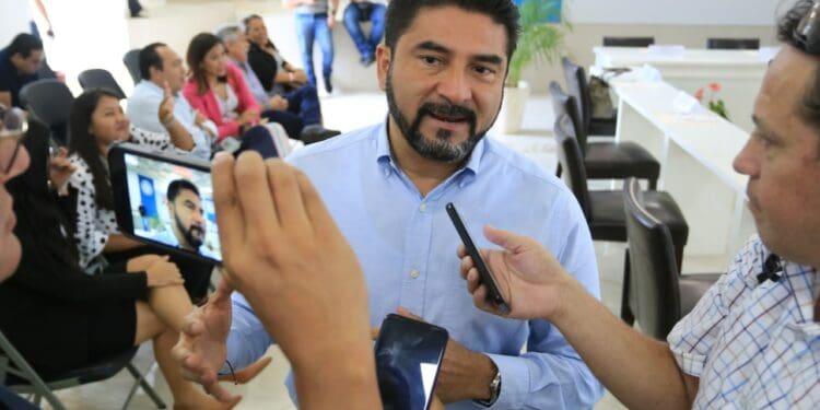 Gobierno apuesta por la digitalización de trámites municipales