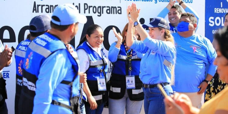 Lili Campos a favor de la cultura del reciclaje