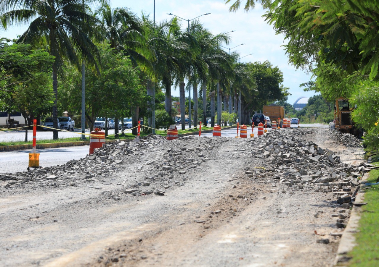 Cada vez menos tráfico en Solidaridad con más rehabilitación de vialidades