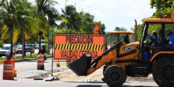 Cada vez menos tráfico en Solidaridad con más rehabilitación de vialidades 