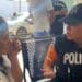 Elementos del GEAVIG Solidaridad apoyan a mujer de 75 años a localizar a sus familiares; vino de visita desde Veracruz