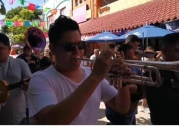 Celebran músicos de Playa del Carmen su día; han sufrido falta de pago de restaurantes y hoteles