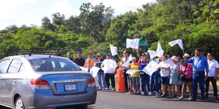 Los solidaridarenses merecen vialidades de calidad: Lili Campos