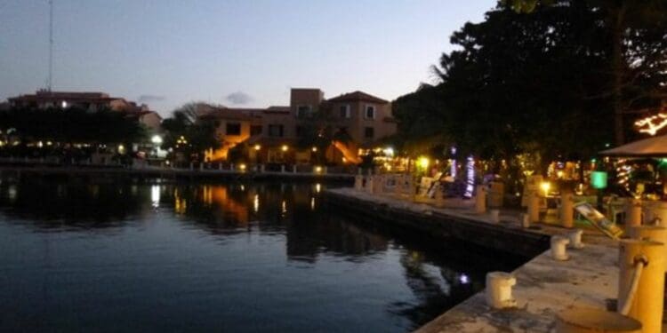 Fuertes pérdidas económicas por apagón en Puerto Aventuras