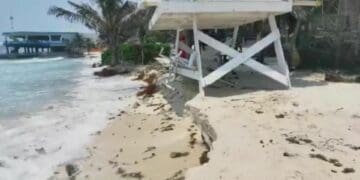 Piden a bañistas respetar las indicaciones de los guardavidas en esta temporada vacacional