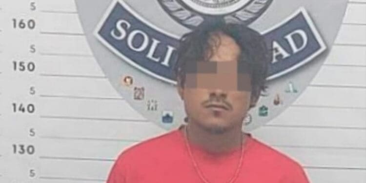 Se quiso robar un taxi en Playa del Carmen y es detenido