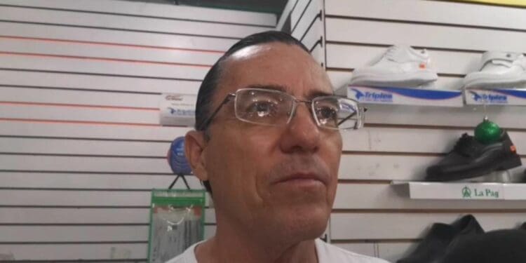 Ventas en la Juárez de Playa del Carmen van al 80%, revelan comerciantes