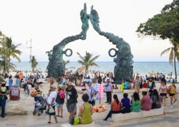 Explica Ieqroo la redistritación local en Quintana Roo; Playa del Carmen tendrá más diputados 