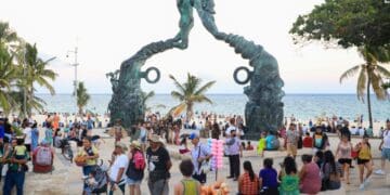 Explica Ieqroo la redistritación local en Quintana Roo; Playa del Carmen tendrá más diputados 