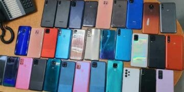 Policías de Solidaridad recuperan 25 celulares extraviados durante los festejos de fin de año