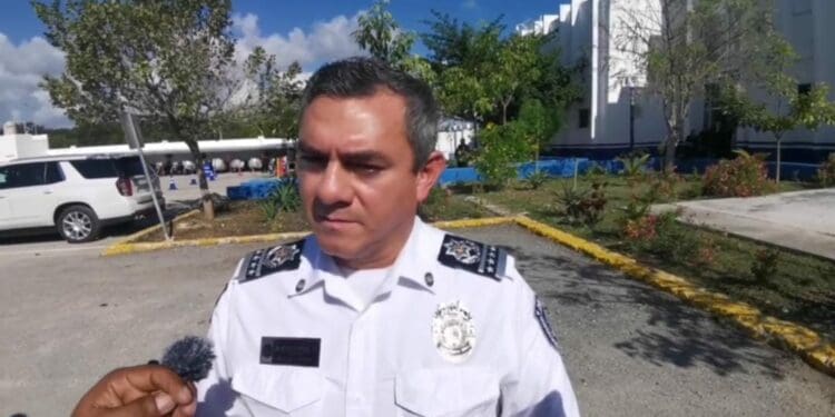 Seguridad Pública ve que se aplique el reglamento en el tema de Uber y taxistas: Oyarvide