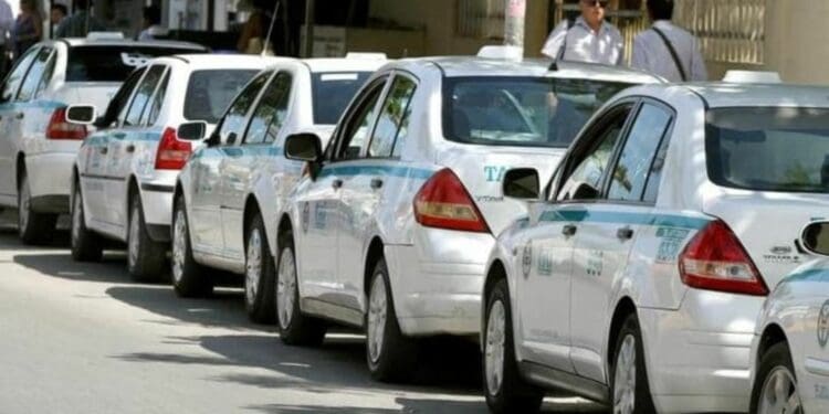 Taxistas de Playa del Carmen no han pedido aumento a tarifas, Uber aún no está operando: Transporte