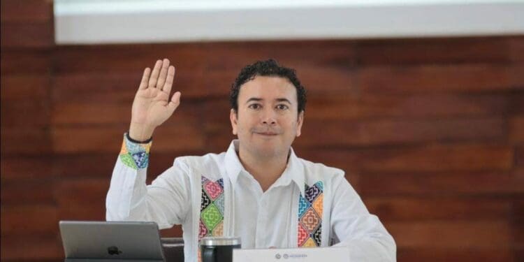 Autoridades nos reuniremos para aclarar el tema de recursos de parquímetros: Adrián Pérez Vera