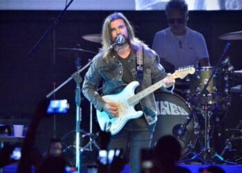 Grandiosa presentación de Juanes y paseo de comparsas