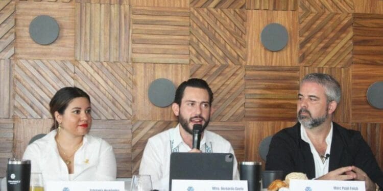 Hay grandes expectativas para el 2023 en materia de turismo: Bernardo Cueto