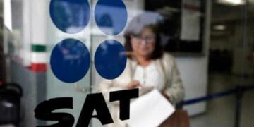 SAT no avanza al mismo ritmo de la recuperación económica de México: Fiscalistas