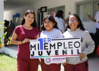 Lili Campos abre más oportunidades de empleo a la juventud solidarense