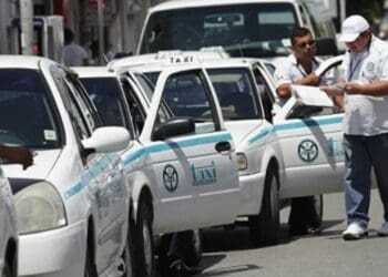Darán de baja a 13 taxistas de Playa del Carmen por conducir alcoholizados