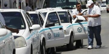 Darán de baja a 13 taxistas de Playa del Carmen por conducir alcoholizados