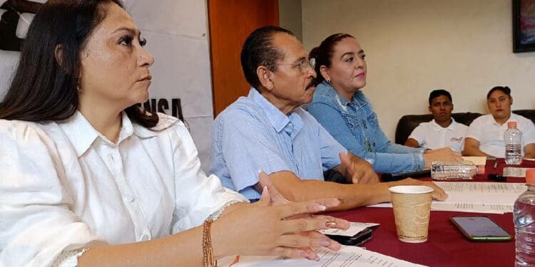 Emplazarán a huelga trabajadores de Walmart en Playa del Carmen