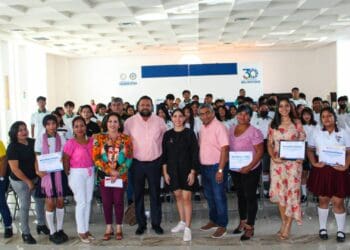 Fomentan espacios de expresión para las mujeres