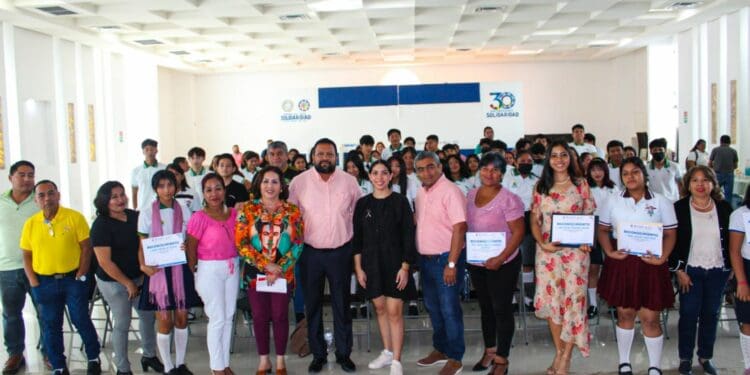 Fomentan espacios de expresión para las mujeres