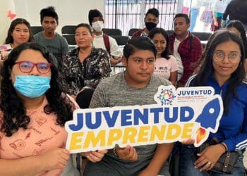 Foro de Emprendimiento Juvenil en Puerto Aventuras