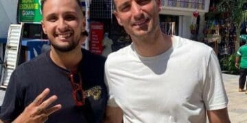 Lionel Scaloni, técnico campeón del mundo vacaciona en Playa del Carmen