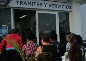 Mujeres de Solidaridad reciben subsidio en licencias para conducir