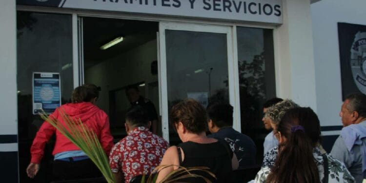 Mujeres de Solidaridad reciben subsidio en licencias para conducir