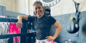Peleadora de artes marciales mixtas recomienda a mujeres aprender a defenderse
