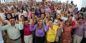 Reconoce Lili Campos a mujeres solidarenses